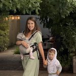 doi copii, doua mame